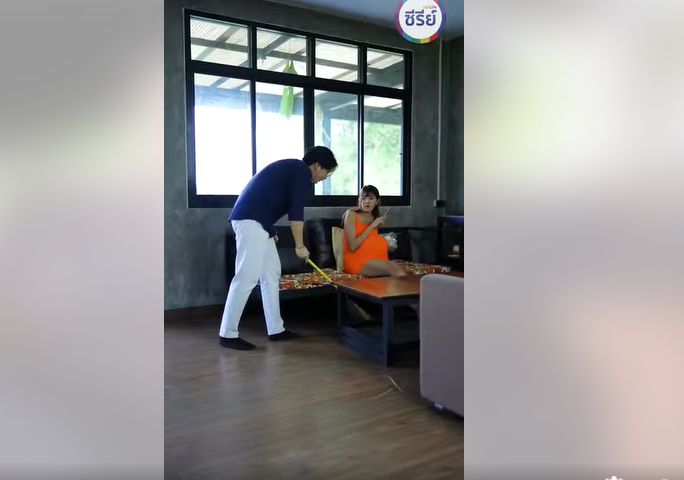 B1401025 เธอไม่ยอมตั้งท้oงซักที เลยต้องเอาแตงโมลูกนี้มาหลอกผัว 1607945206620281 part2