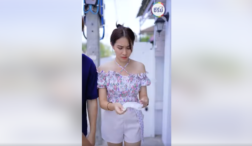 B1401002 รีบเปิดหน้าม้าหนูด่วน หนูควรทำยังไงดี แม่เลี้ยงคนนี้ไว้ใจไม่ได้ EP