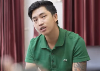 K1501008 เธอต้องไปเช็คสายตายหน่อยน่ะ ที่เอาคนแบบนี้มาเป็นคู่ชีวิต 667633141260521 part2